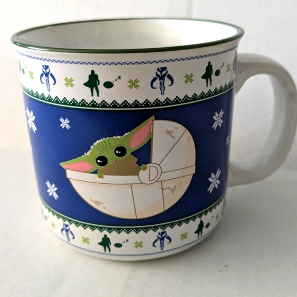 Star Wars mandalorian grogu Christmas sweater Disney large mug - Picture 1 of 4